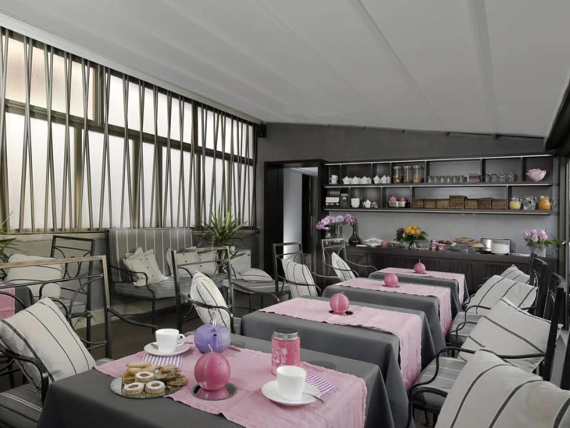 The Opera Hotel Rome Exterior photo